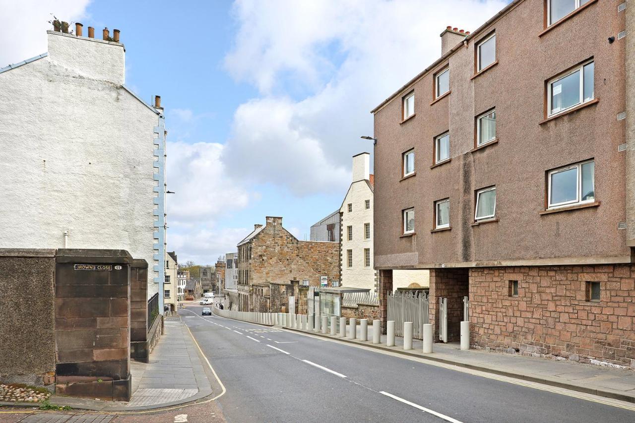 Joivy Contemporary Royal Mile Apartment With Balcony Edinburgh Eksteriør bilde